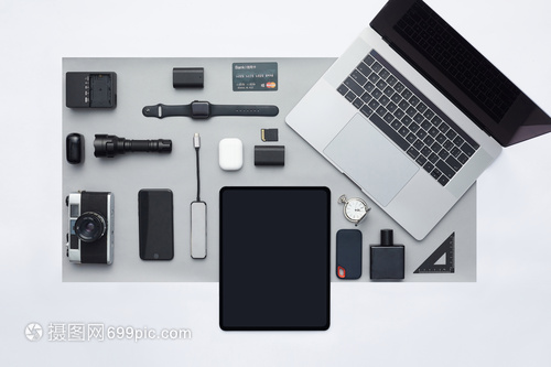 電子產品整齊排列的藝術與實用價值