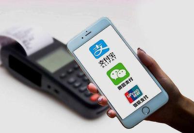 移動支付格局迎變局 巨頭或遇挑戰(zhàn)，新型設(shè)備一年吸引逾億用戶